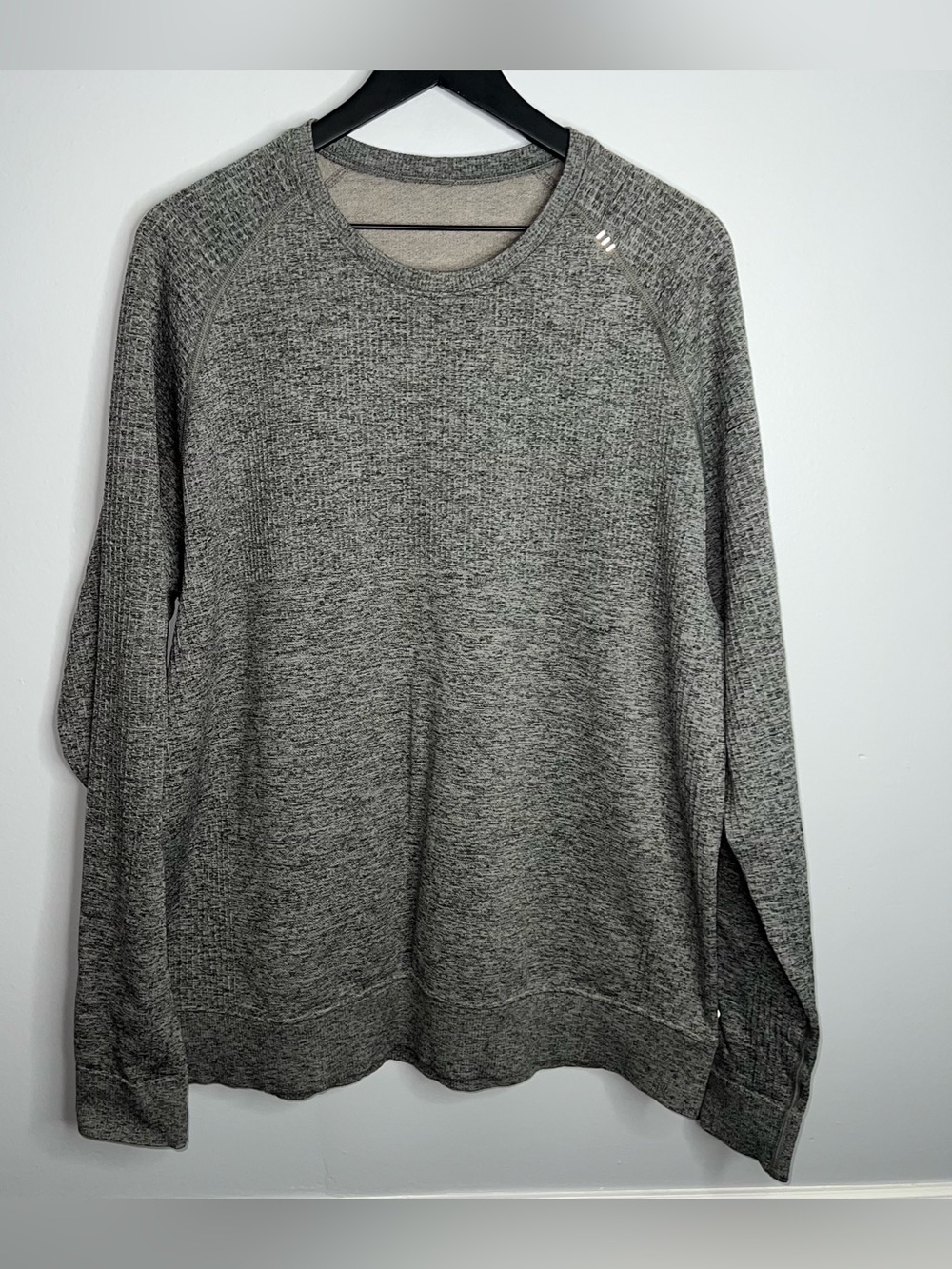Lululemon Engineered Warmth Long Sleeve Crew Mens XL?? Grey NO TAGS
